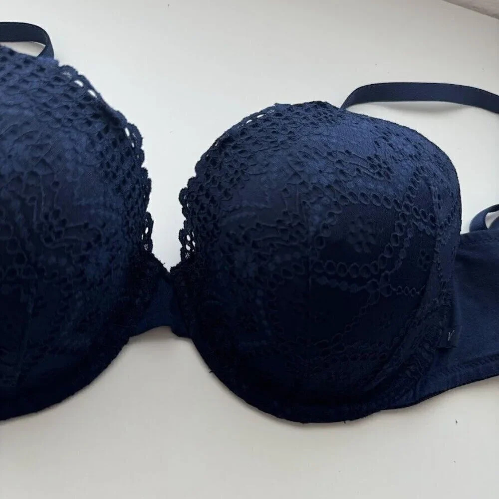 Victoria's Secret Navy Blue Lace Underwire Convertible Straps Demi Bra Size 36D